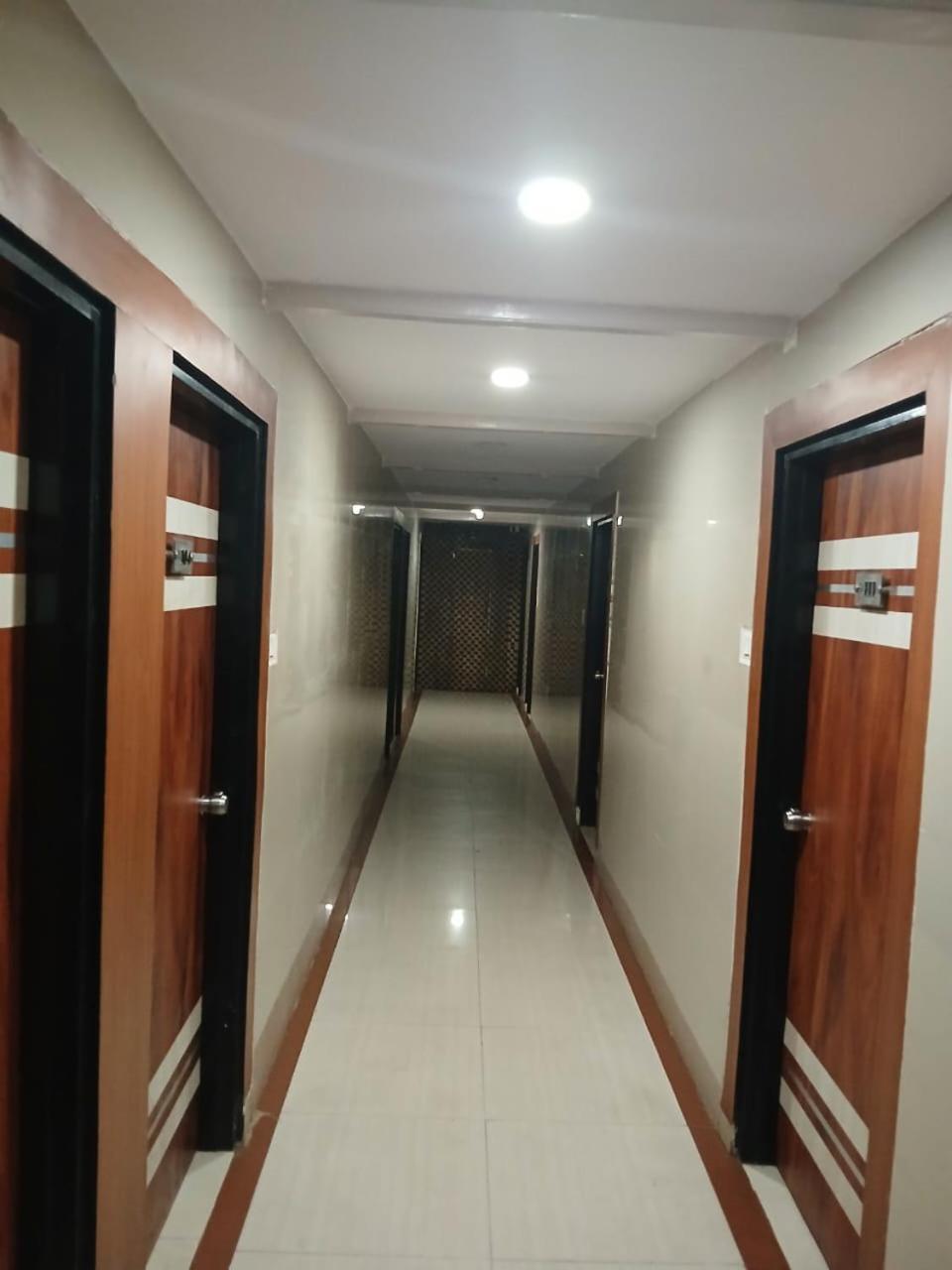Blossoms Room Hotel Alekhya Residency- Luxury Lollection Haïdarabad Extérieur photo