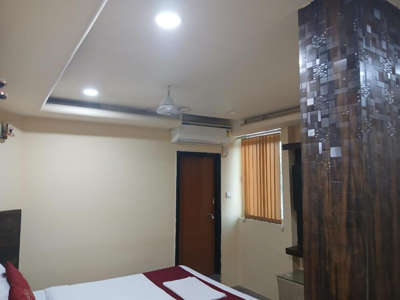 Blossoms Room Hotel Alekhya Residency- Luxury Lollection Haïdarabad Extérieur photo