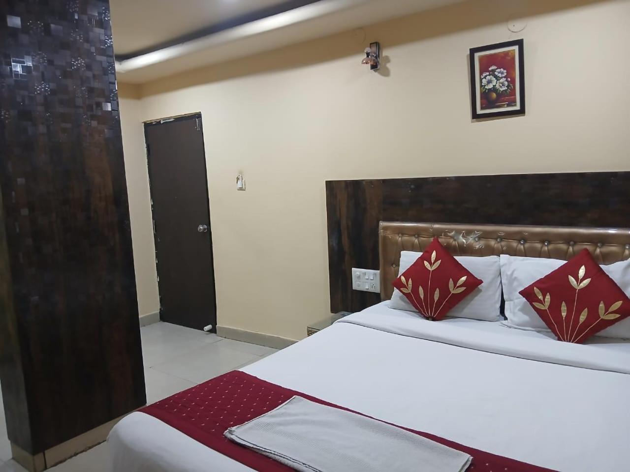 Blossoms Room Hotel Alekhya Residency- Luxury Lollection Haïdarabad Extérieur photo